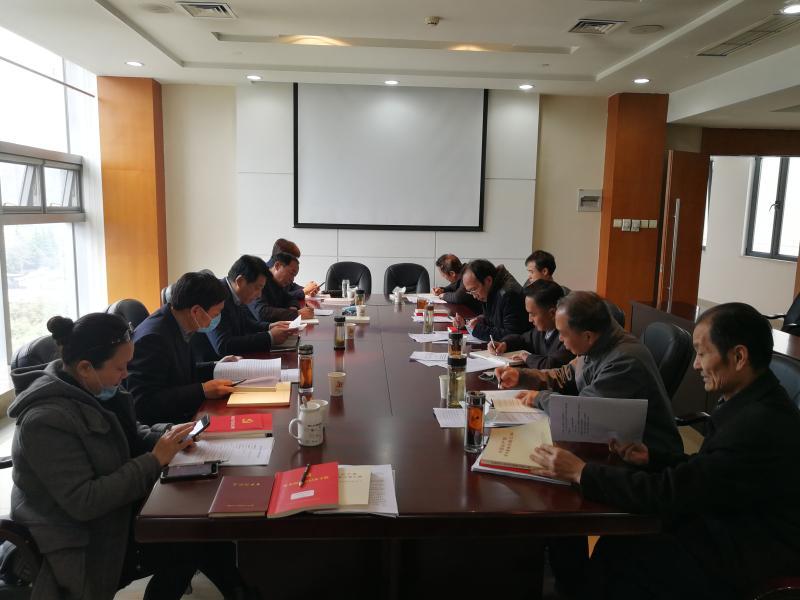 市委统战部中心组召开学习会.jpg 市委统战部中心组召开学习会.jpg