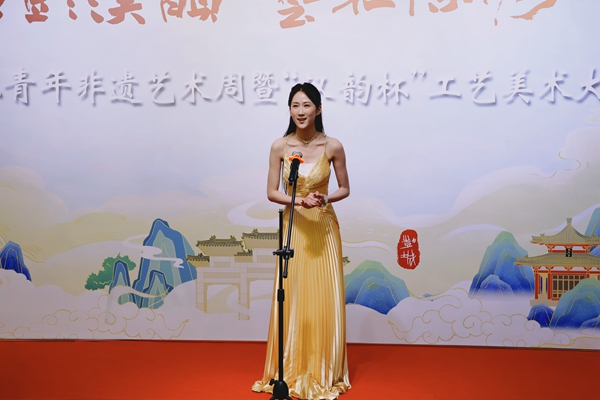 女声独唱《春天的芭蕾》.JPG